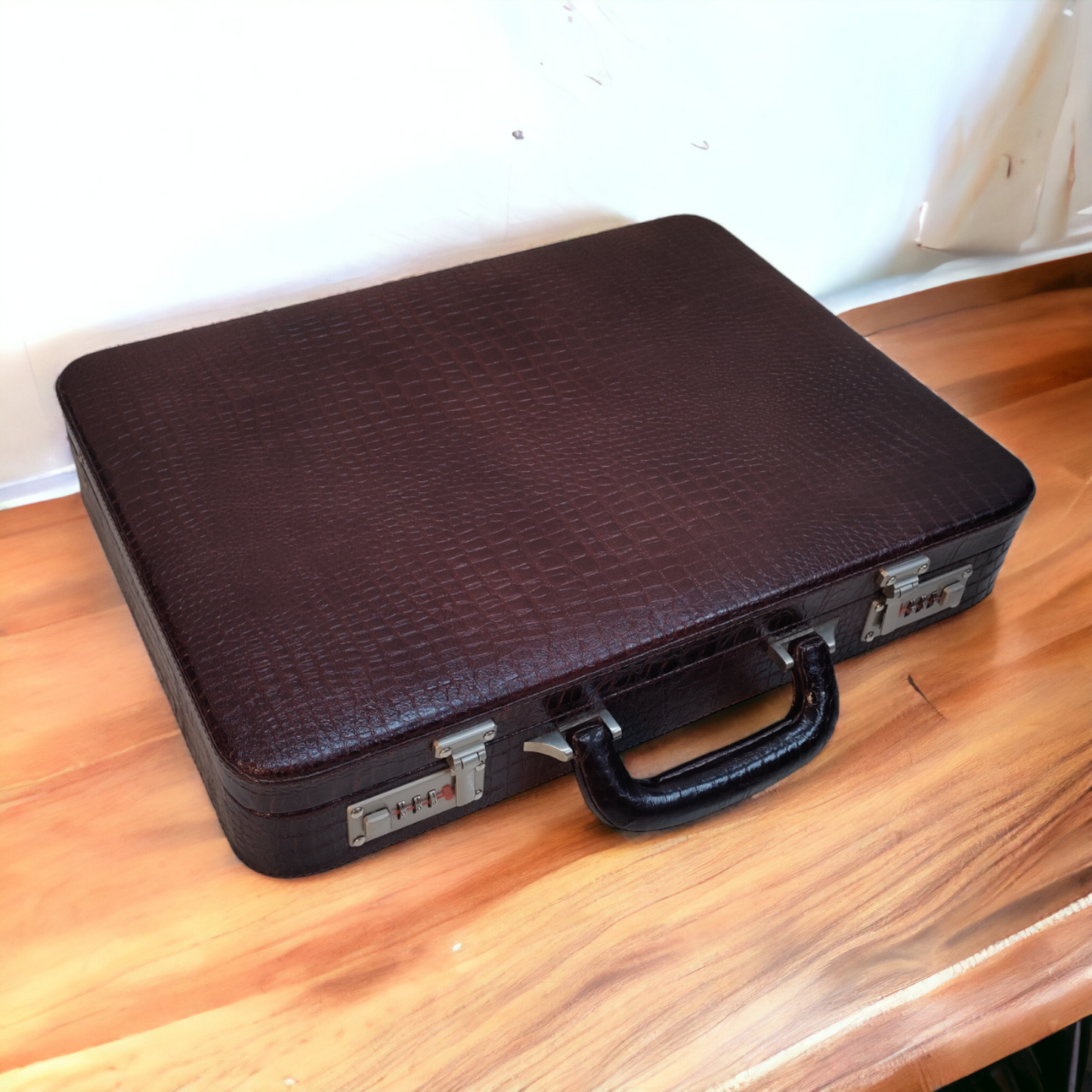 Leather Briefcase for Men Leather Attache Briefcase Corporate Gift Executive Leather Handbag for Men Leather Suitcase
