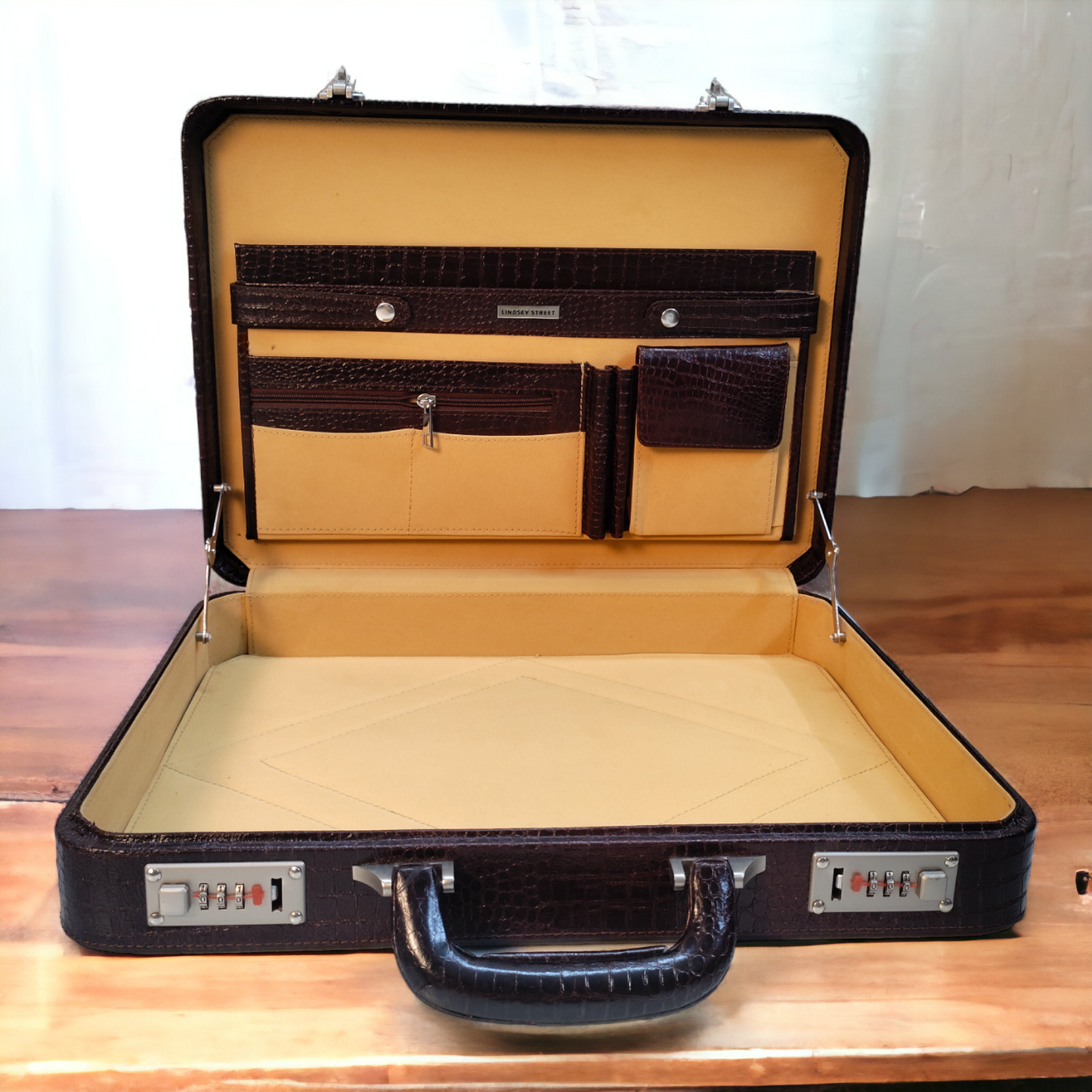 Leather Briefcase for Men Leather Attache Briefcase Corporate Gift Executive Leather Handbag for Men Leather Suitcase
