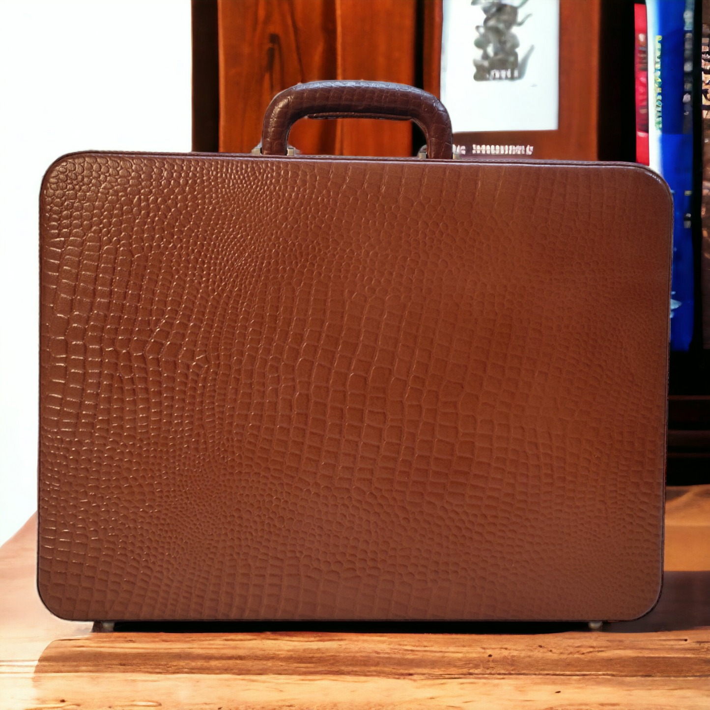 Leather Briefcase for Men Leather Attache Briefcase Corporate Gift Executive Leather Handbag for Men Leather Suitcase